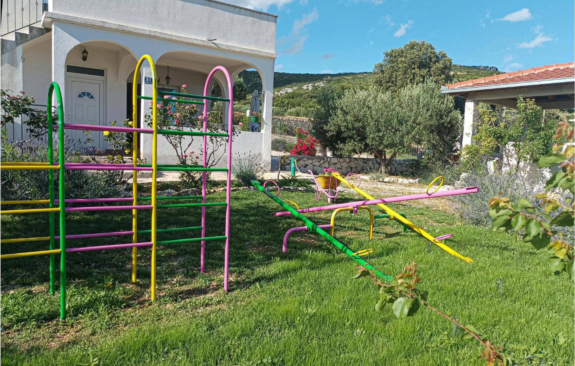 Gorgeous Home In Kastel Stafilic With Wifi Extérieur photo